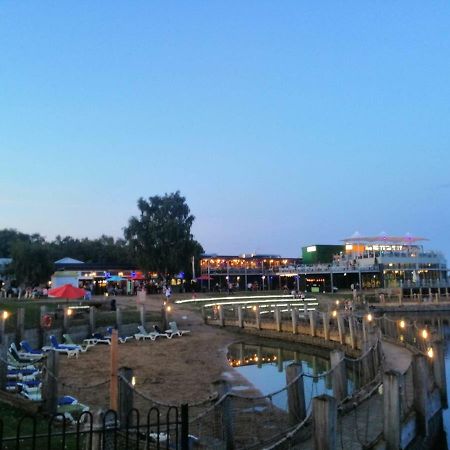 Caravan For Rent At Tattershall Holiday Park Ngoại thất bức ảnh