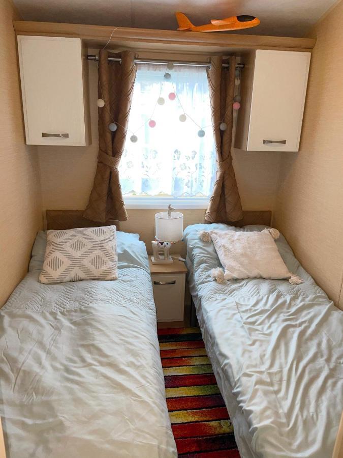 Caravan For Rent At Tattershall Holiday Park Ngoại thất bức ảnh
