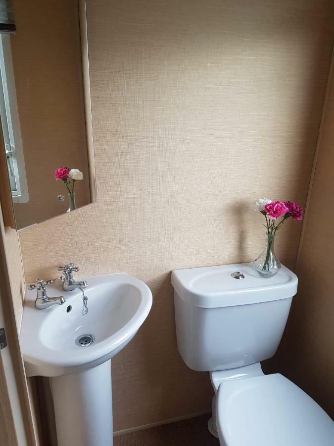 Caravan For Rent At Tattershall Holiday Park Ngoại thất bức ảnh