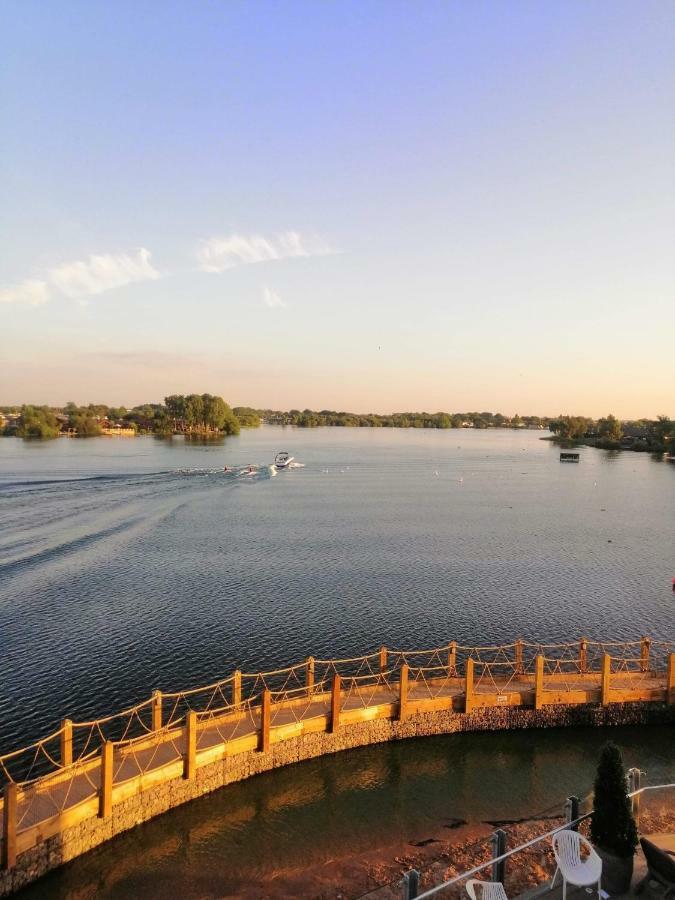 Caravan For Rent At Tattershall Holiday Park Ngoại thất bức ảnh